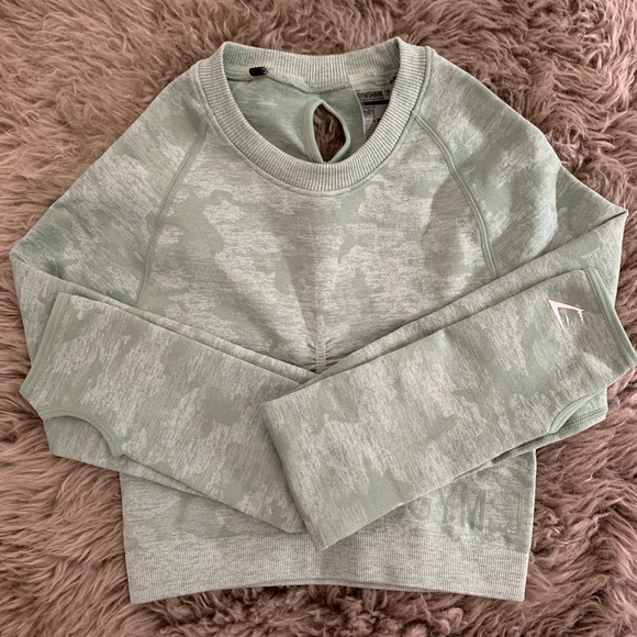 Gymshark Camo Crop - Picture 1 of 4